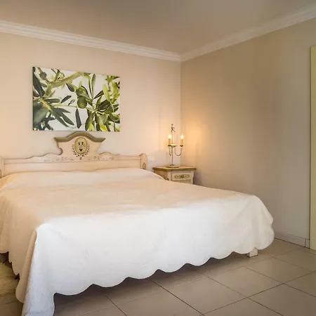 Villa Paraiso *